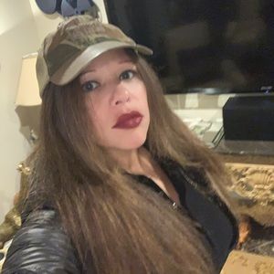 Meet your Posher, Tonya